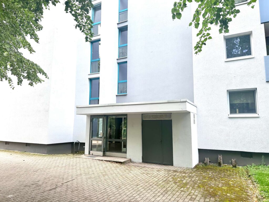 2 ZKB mit Balkon